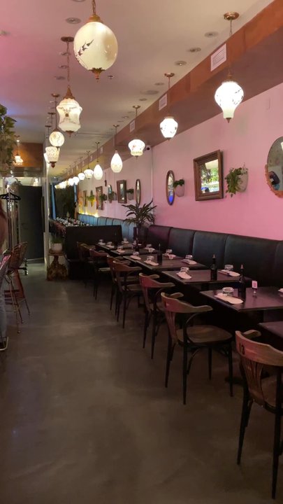 Saint Sushi Westmount - Sushi Bars Near Me - Westmount, Quebec