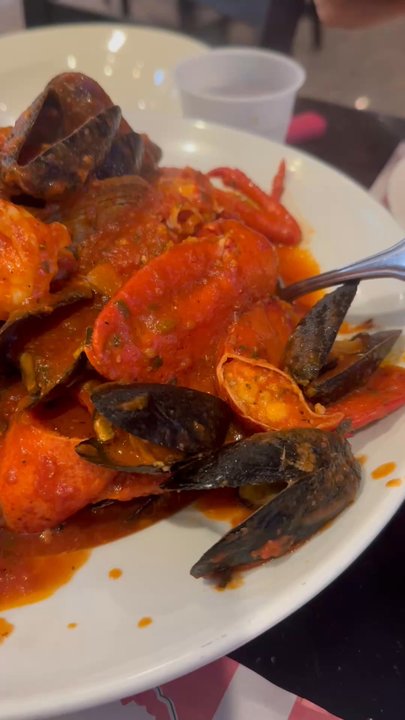 Randazzo's Clam Bar - Seafood Near Me - Brooklyn, New York