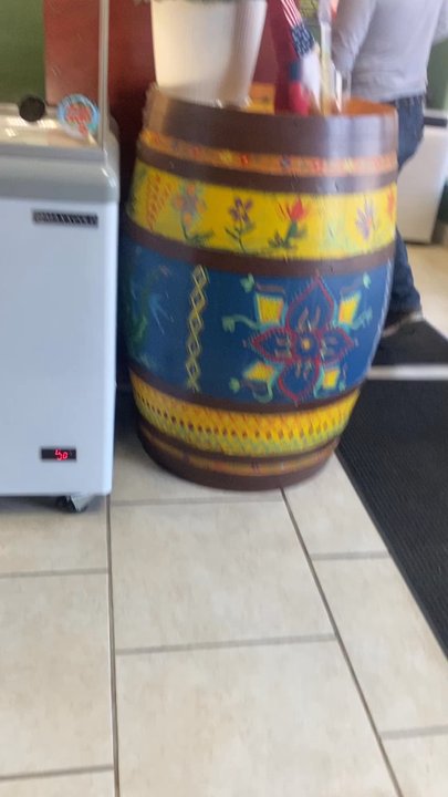 Botanas La Cruda - Inside - Seafood Near Me - Vallejo, California