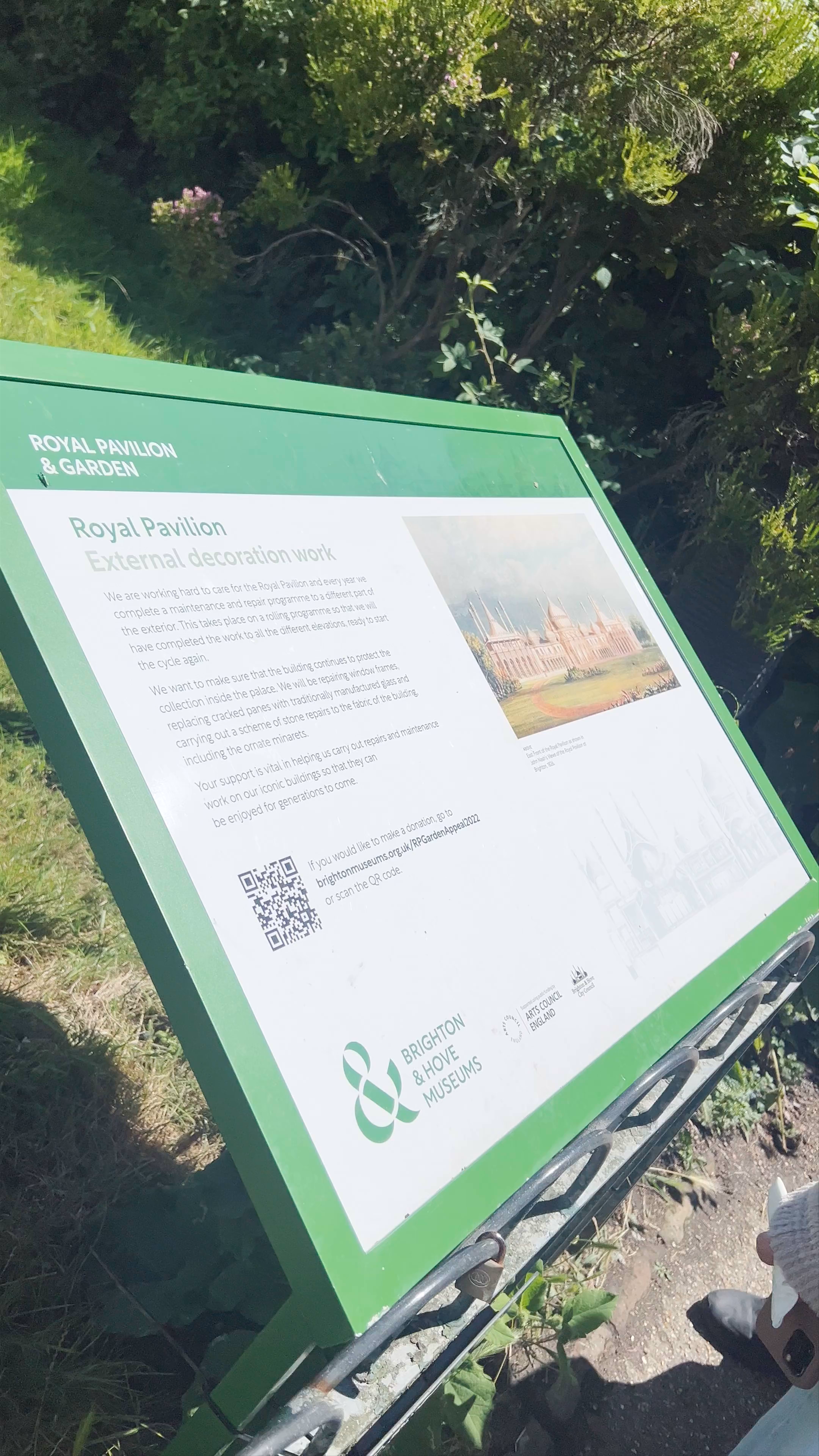 Royal Pavilion: Iconic Brighton Landmark in Summer Light