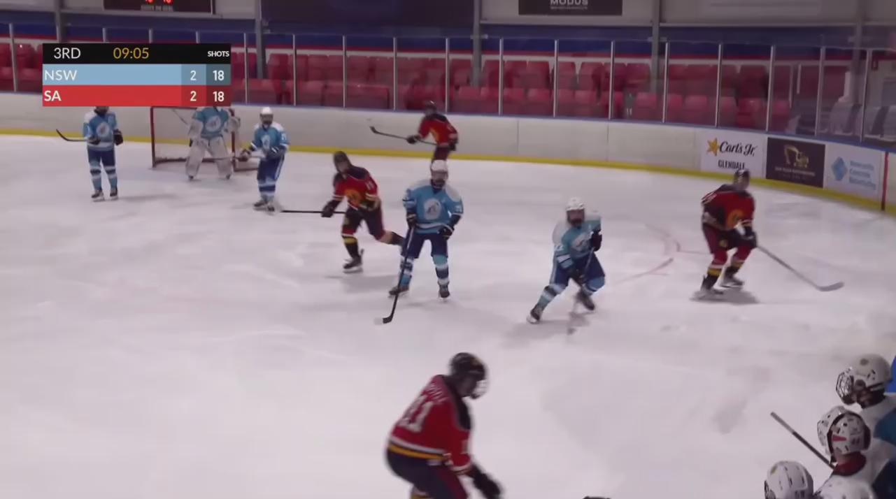 Compete and battle after losing glove | Australian U18 Championships