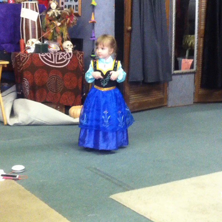 Mystic Moon - princess Anna signing let it go - Spiritual Shop Near Me - Norfolk, Virginia