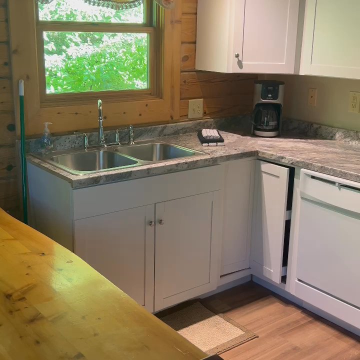 Valley View Cabins - Vacation Rentals Near Me - Sugar Grove, Ohio