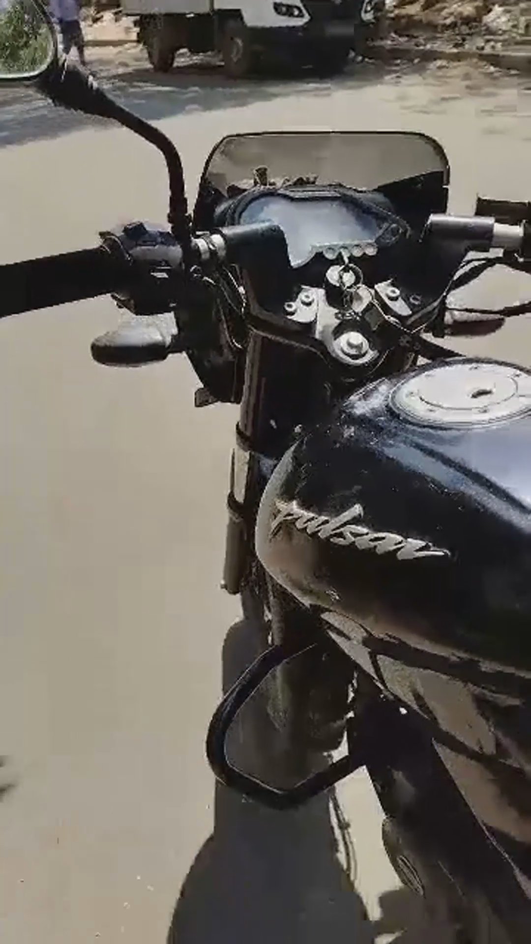 Walk-around video thumbnail