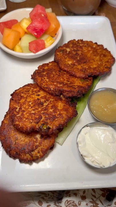 Elly's Pancake House - Potato pancakes - Breakfast & Brunch Near Me - Glenview, Illinois