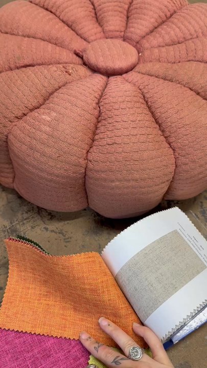 Sugar's Upholstery - The before . Picking out a swatch - Furniture Reupholstery Near Me - Los Angeles, California