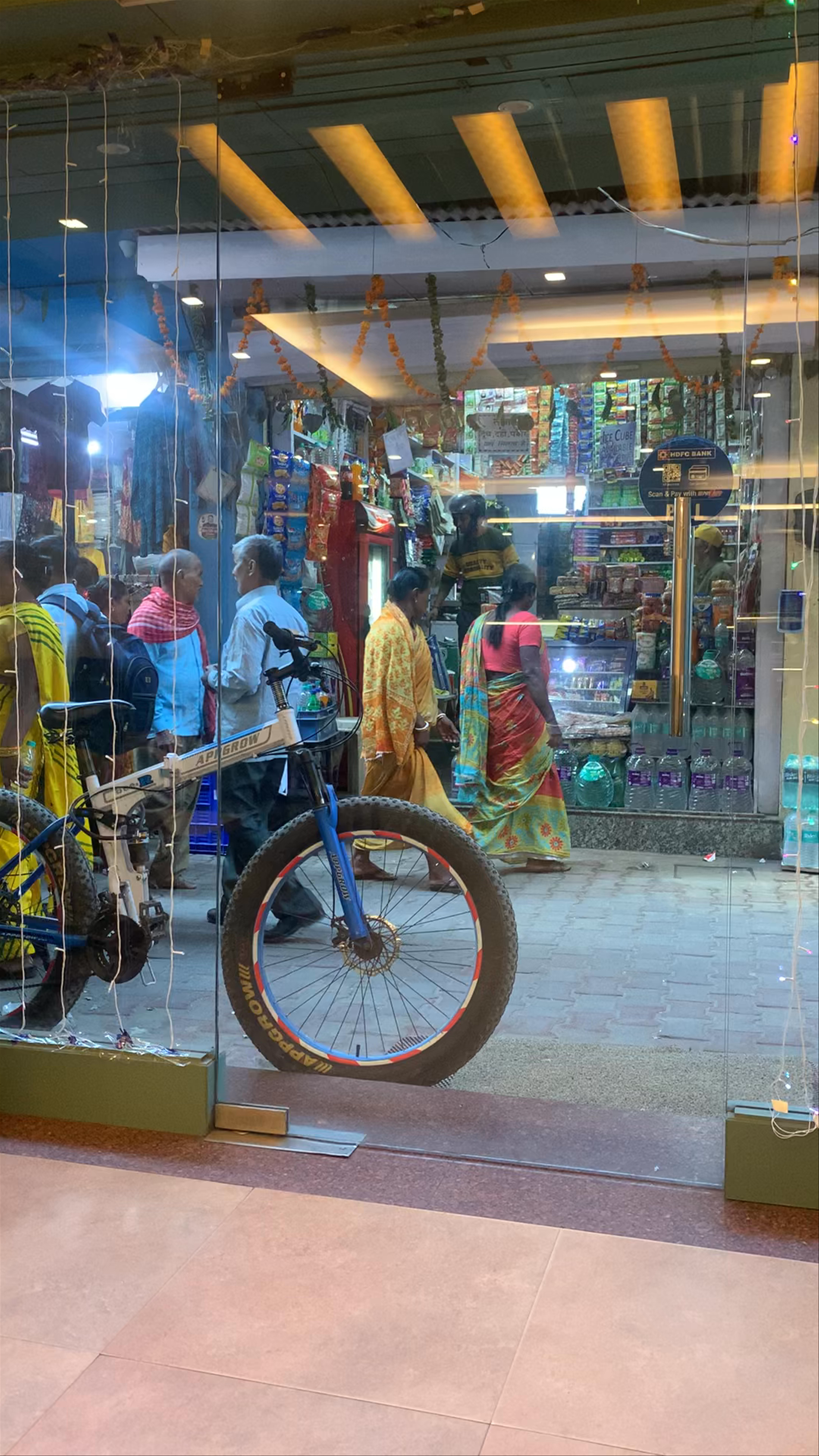 Honey Hut Nature's Cafe - Laxman Jhula Rishikesh
