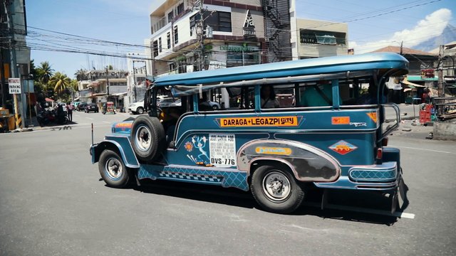 Minibus in the Philippines