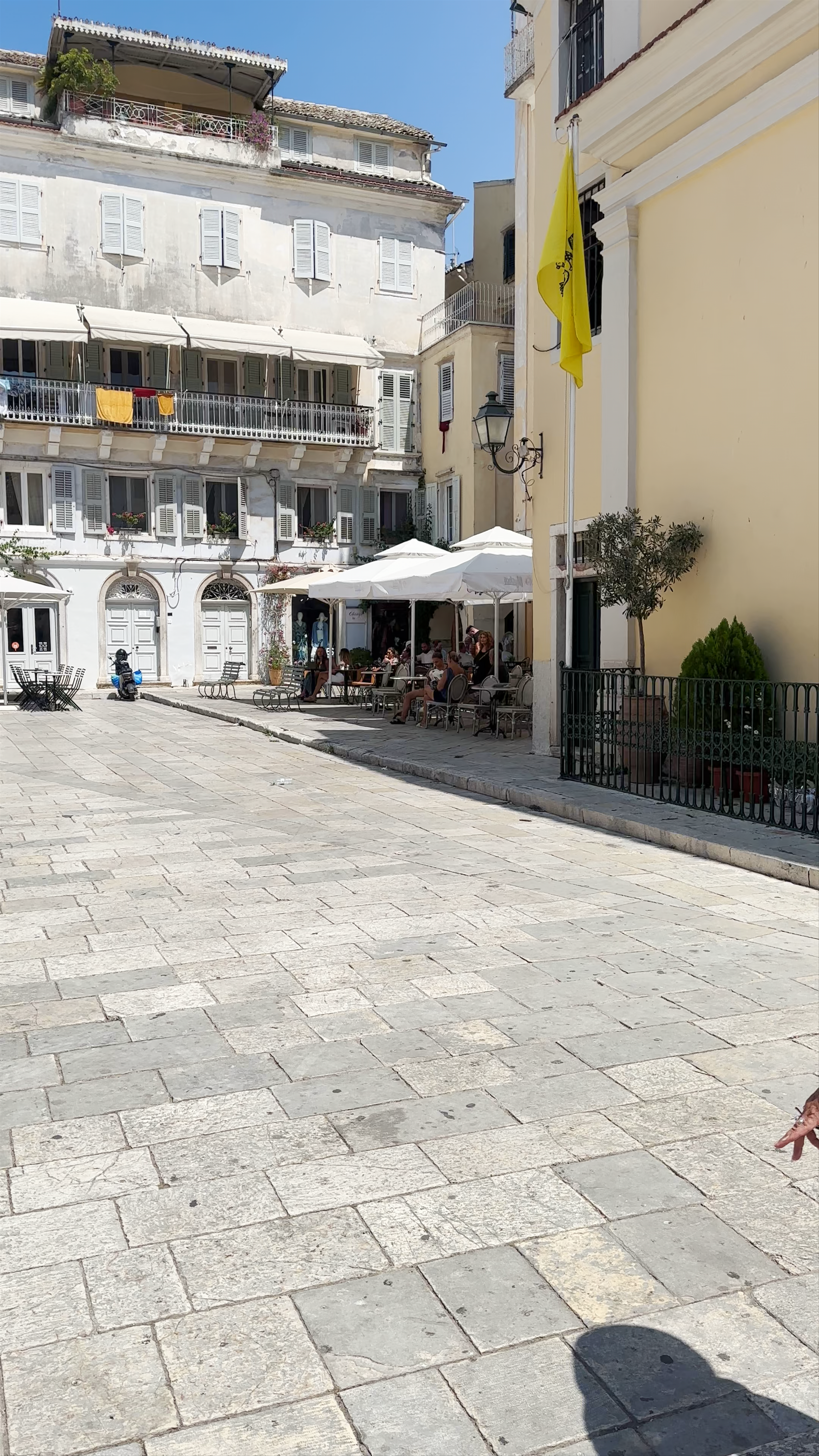 Plakada t' Agioú Spiridona Square