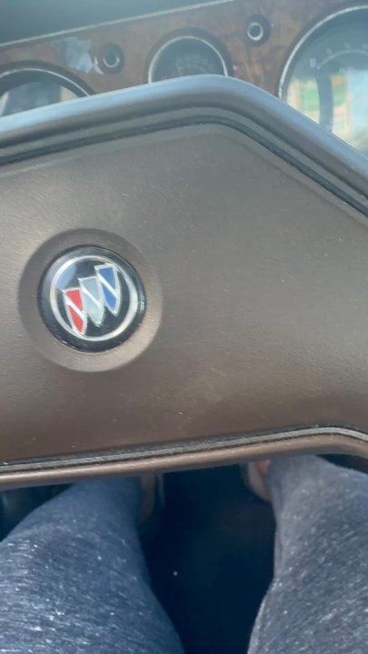 Ola's Customs - Blinkers not working by control arm before it fell off - Motorcycle Repair Near Me - Alvin, Texas