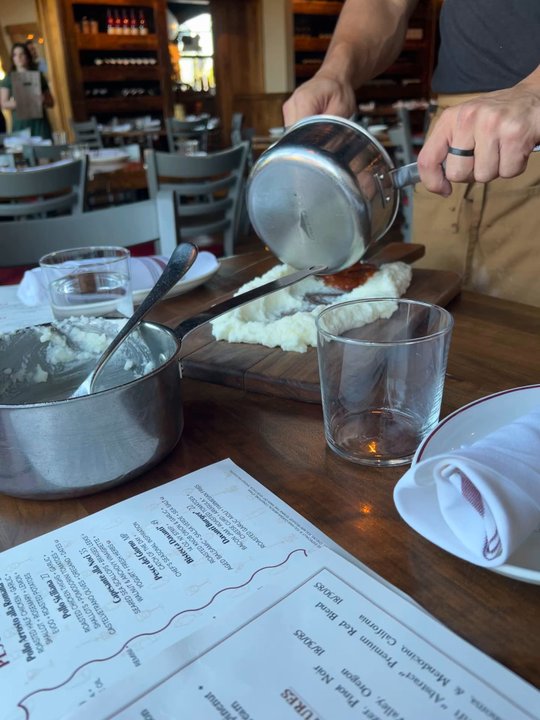 Davanti Enoteca - Amazing - Wine Bars Near Me - Naperville, Illinois