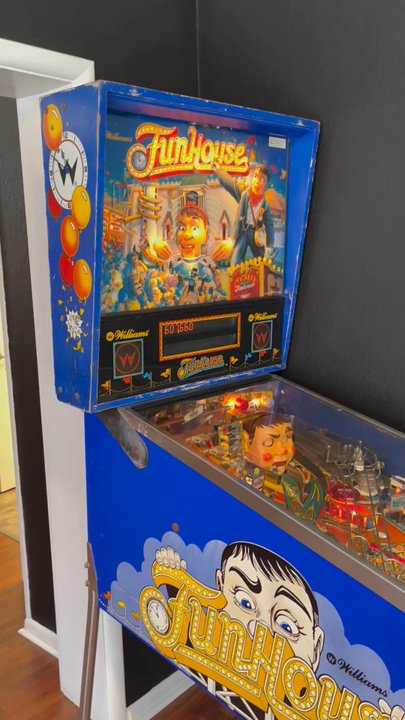 Brewing Green - All three machines are in good shape and fun to play.  Funhouse, however, has an overly sensitive Tilt mechanism. - Breweries Near Me - Bowling Green, Ohio