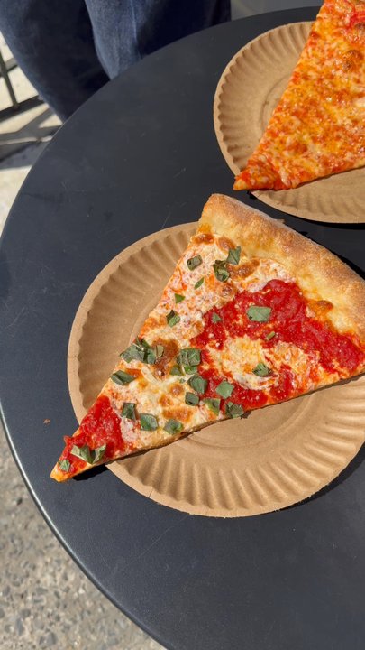 Mano’s Pizzeria - Pizza Near Me - Ridgewood, New York