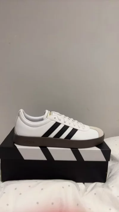 Adidas VR Courts 2.0
