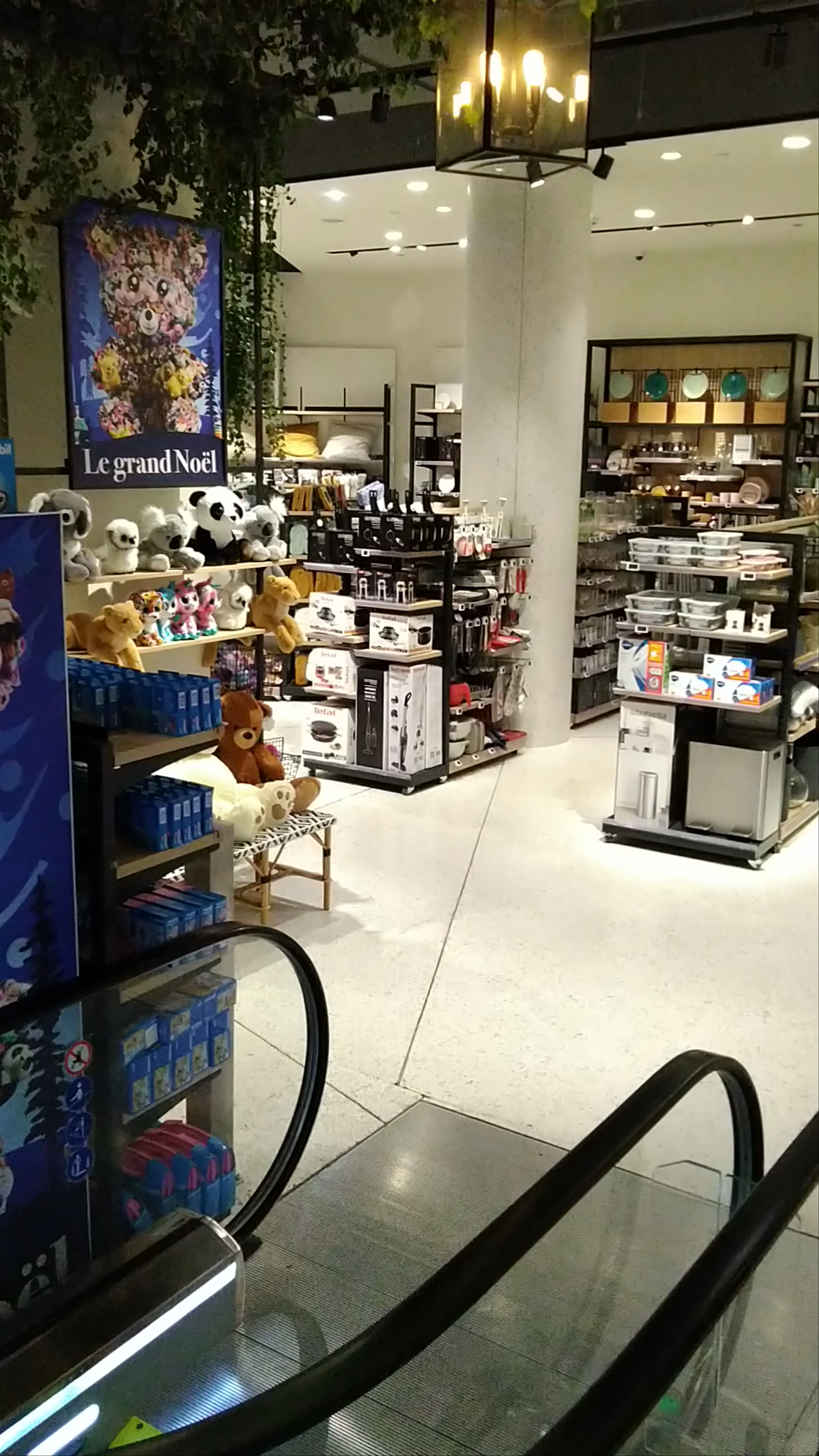 Monoprix Elysées