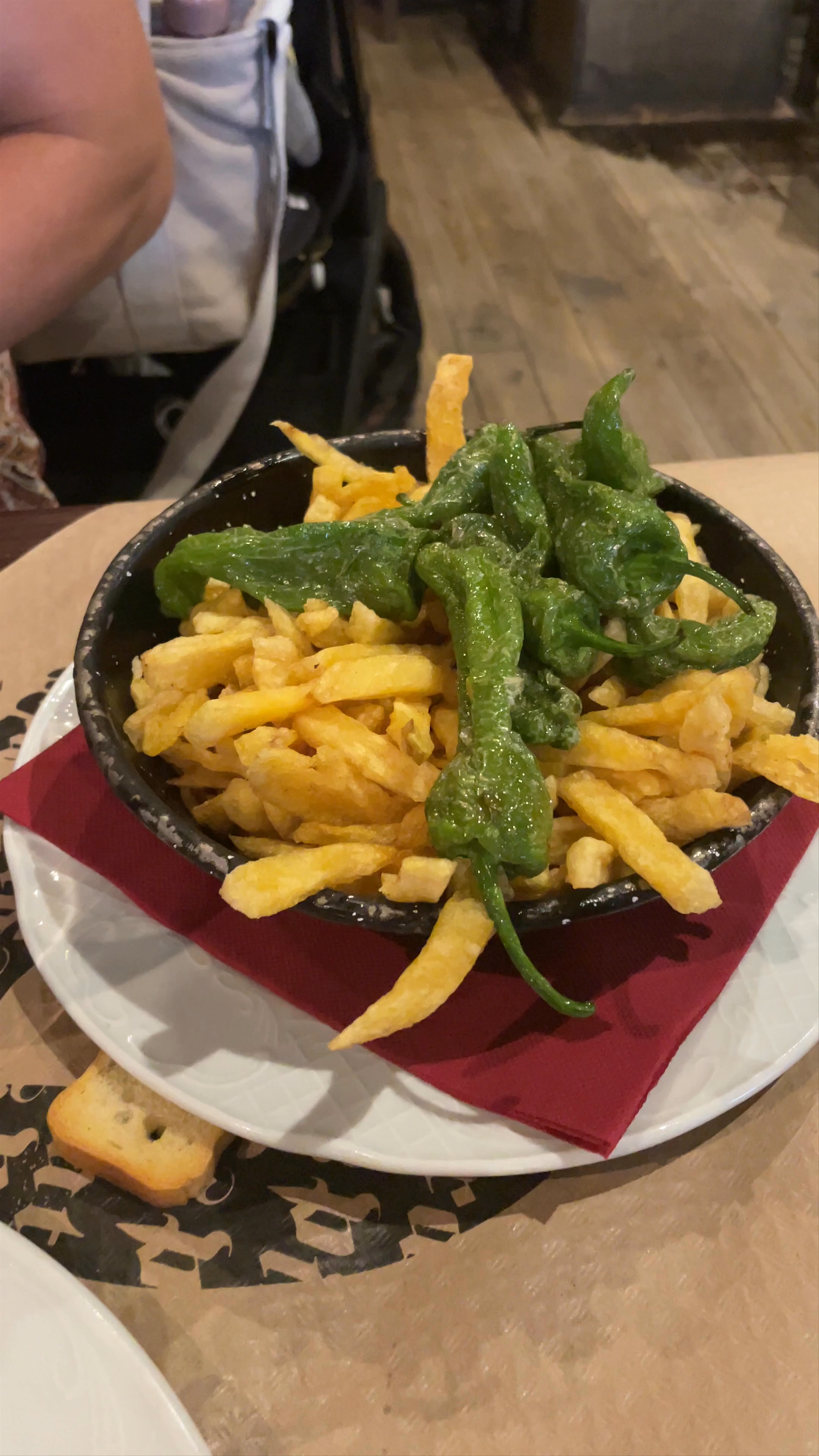 Savoring Spanish Tapas Vibes at Pirata's, Alcorcón