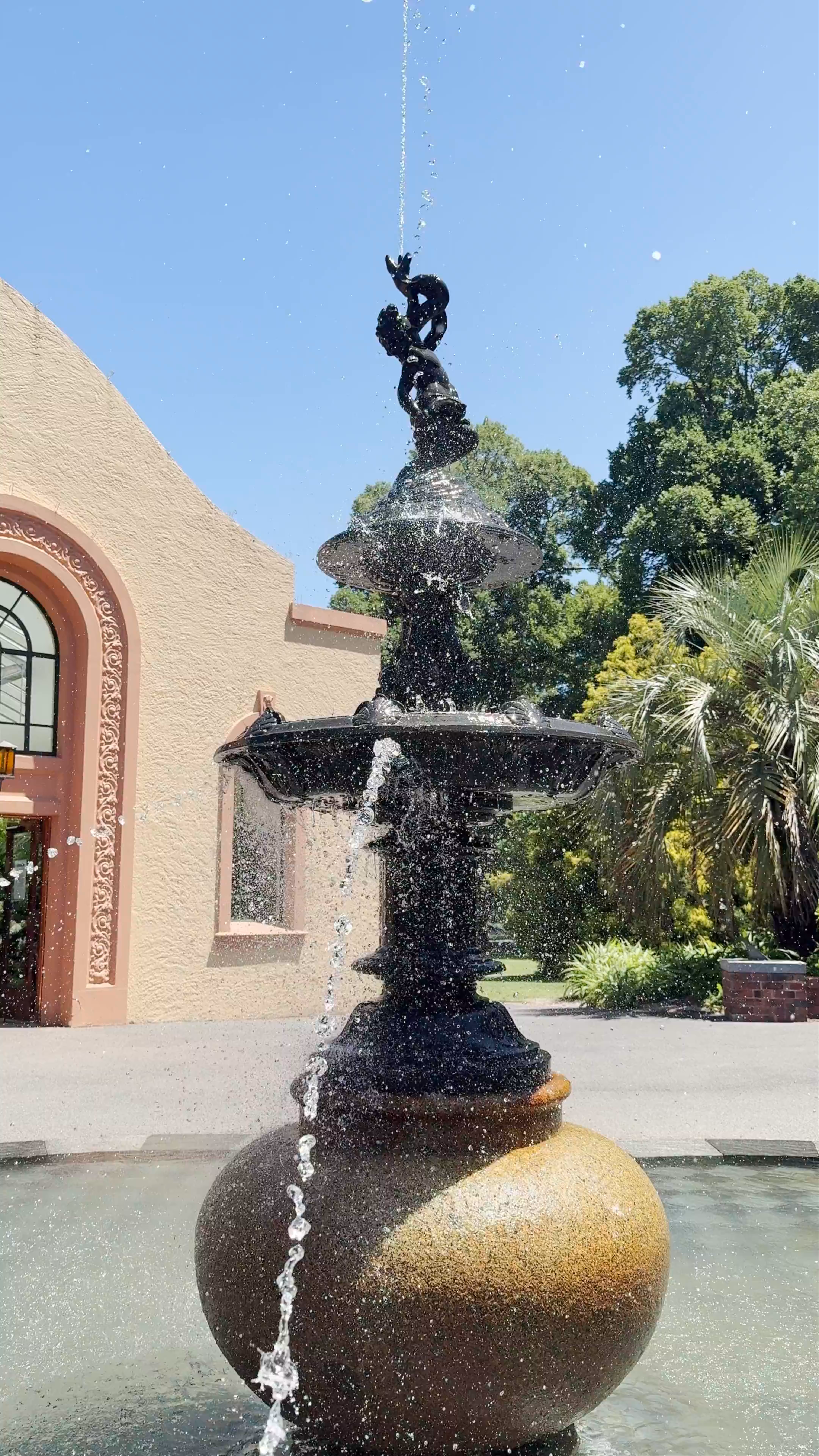 The Conservatory Fountain at Wellington Parade – A Serene Outdoor Escape in East Melbourne