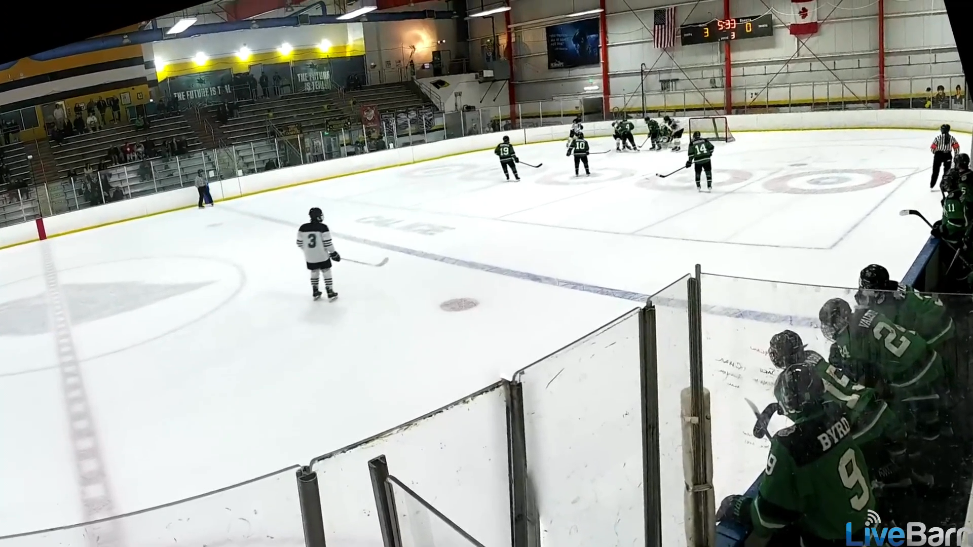 Darrian Stevens' Impressive Defensive Play in 2v1 Situation