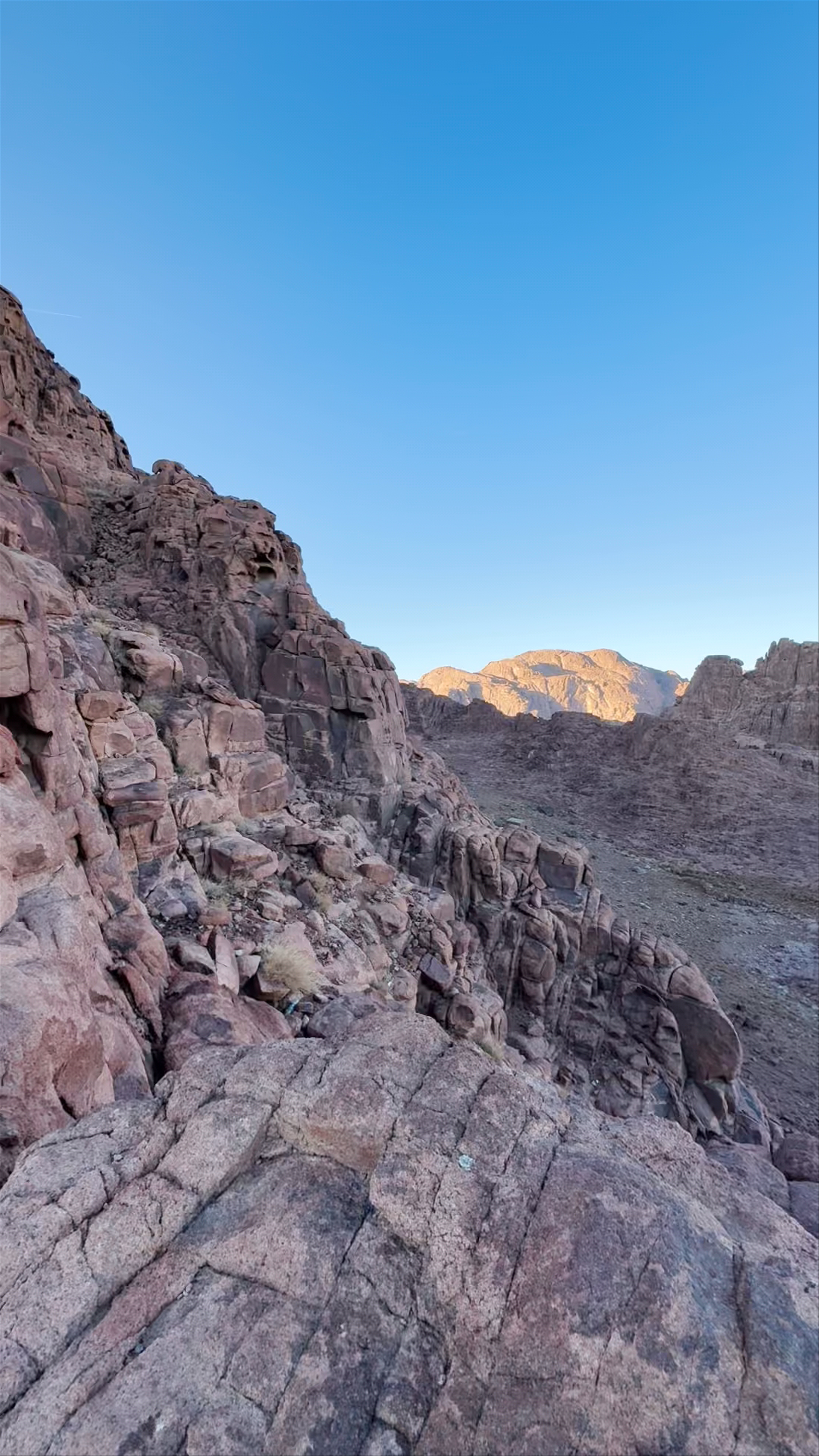 First break jabel mousa