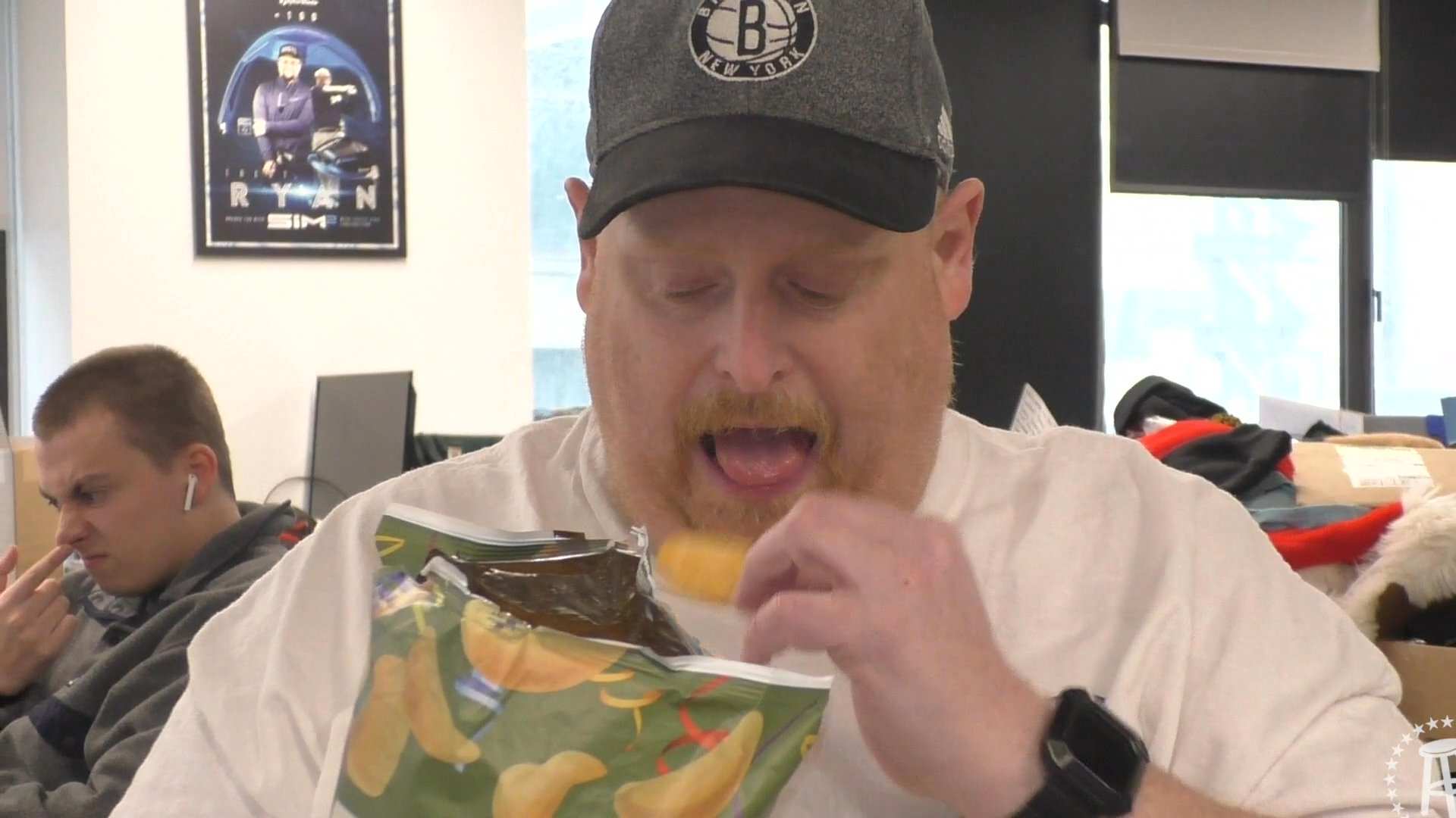Tank Taste Test Bowl and Basket Speciality Chips