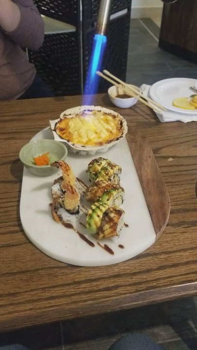 Diners 2+1 - Sushi Bars Near Me - Pittsburgh, Pennsylvania