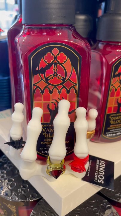 Bath & Body Works - Spooky .. love it ! - Cosmetics & Beauty Supply Near Me - Oxnard, California