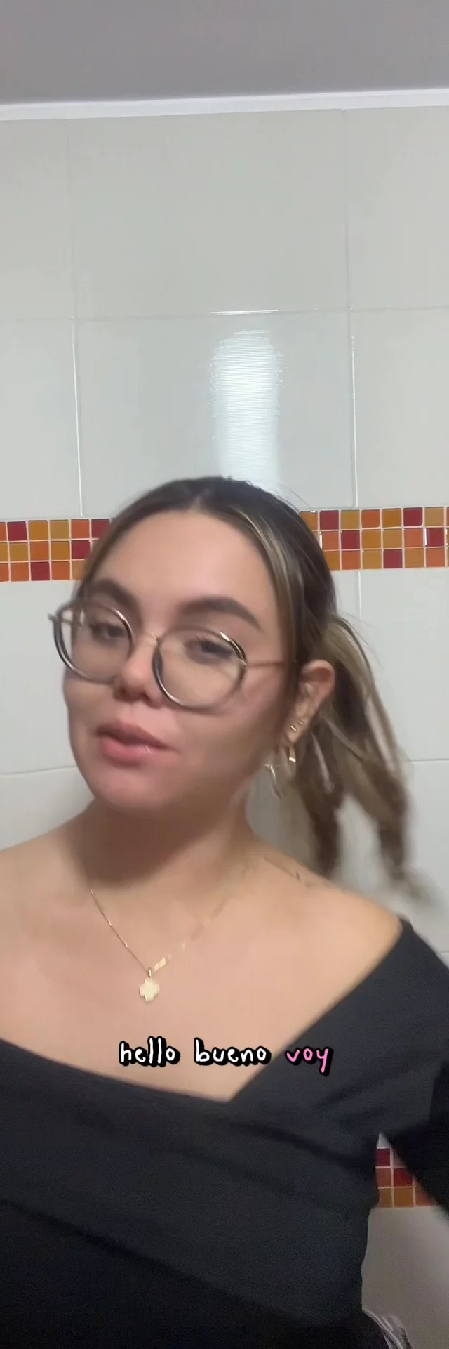 Probando productos nuevos de HI con Khol 