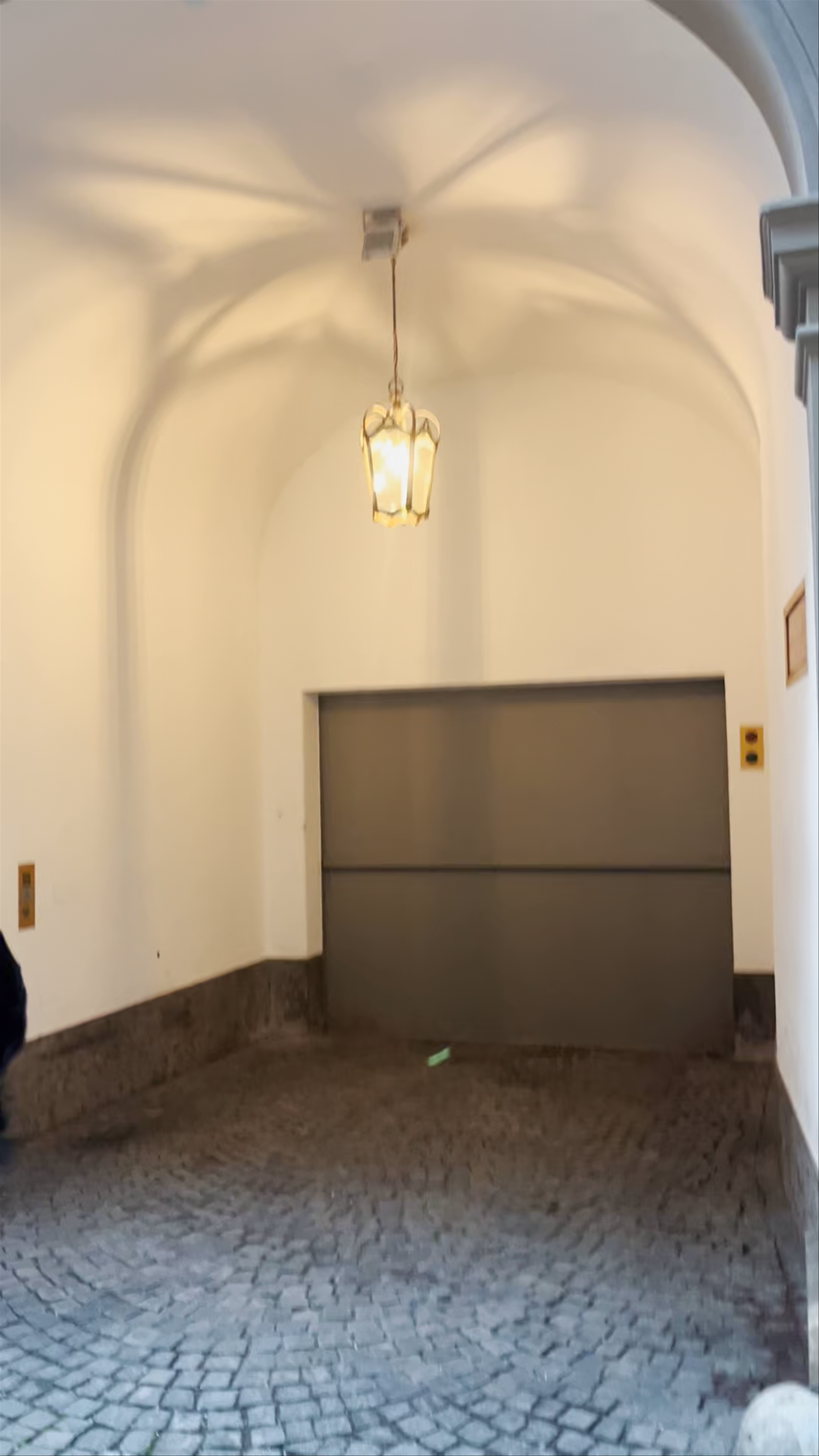 Drückebergergasse and Viscardigasse: Munich's Hidden Path Through History