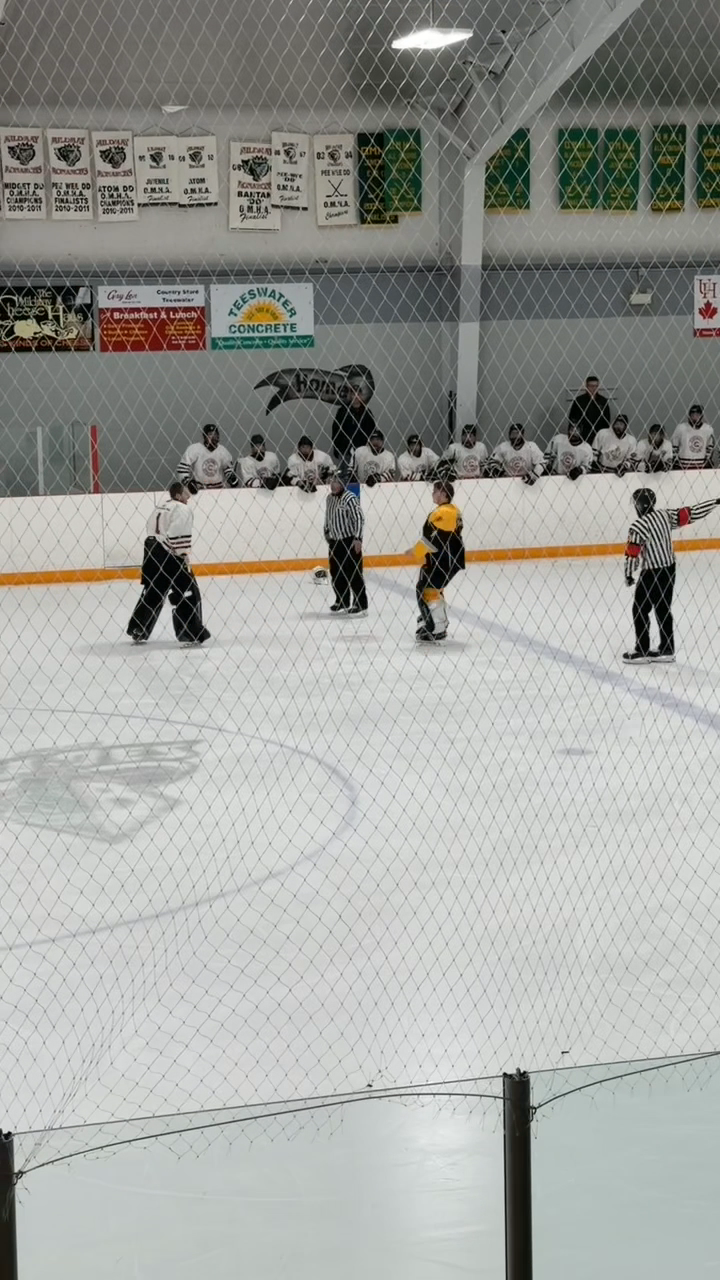 Presley Bould: Goalie Takes Charge in Intense Scrimmage Highlight