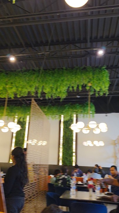 SriRangam Veg Restaurant - Inside of restaurant - Indian Near Me - Suwanee, Georgia