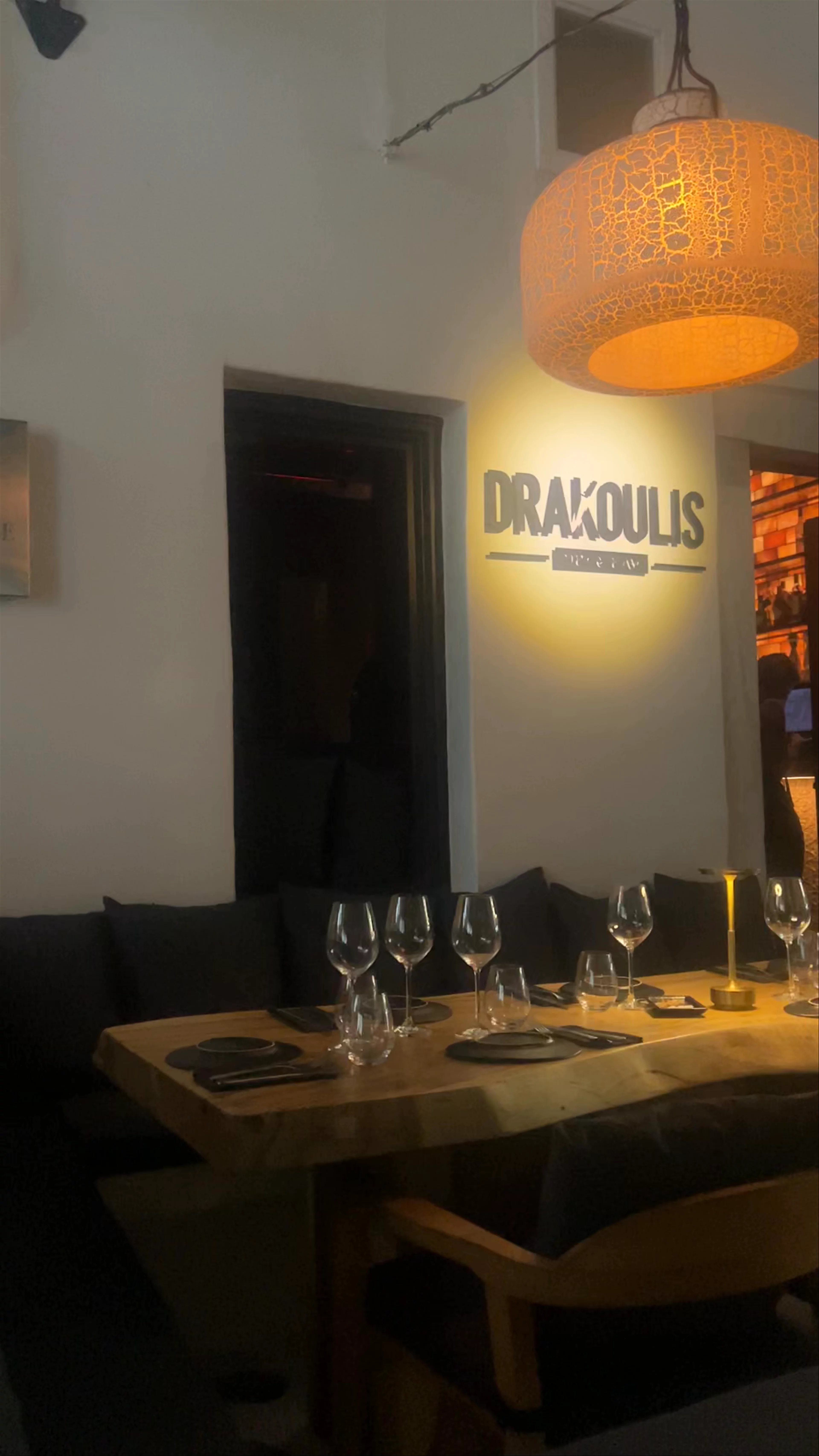 Drakoulis Dry & Raw