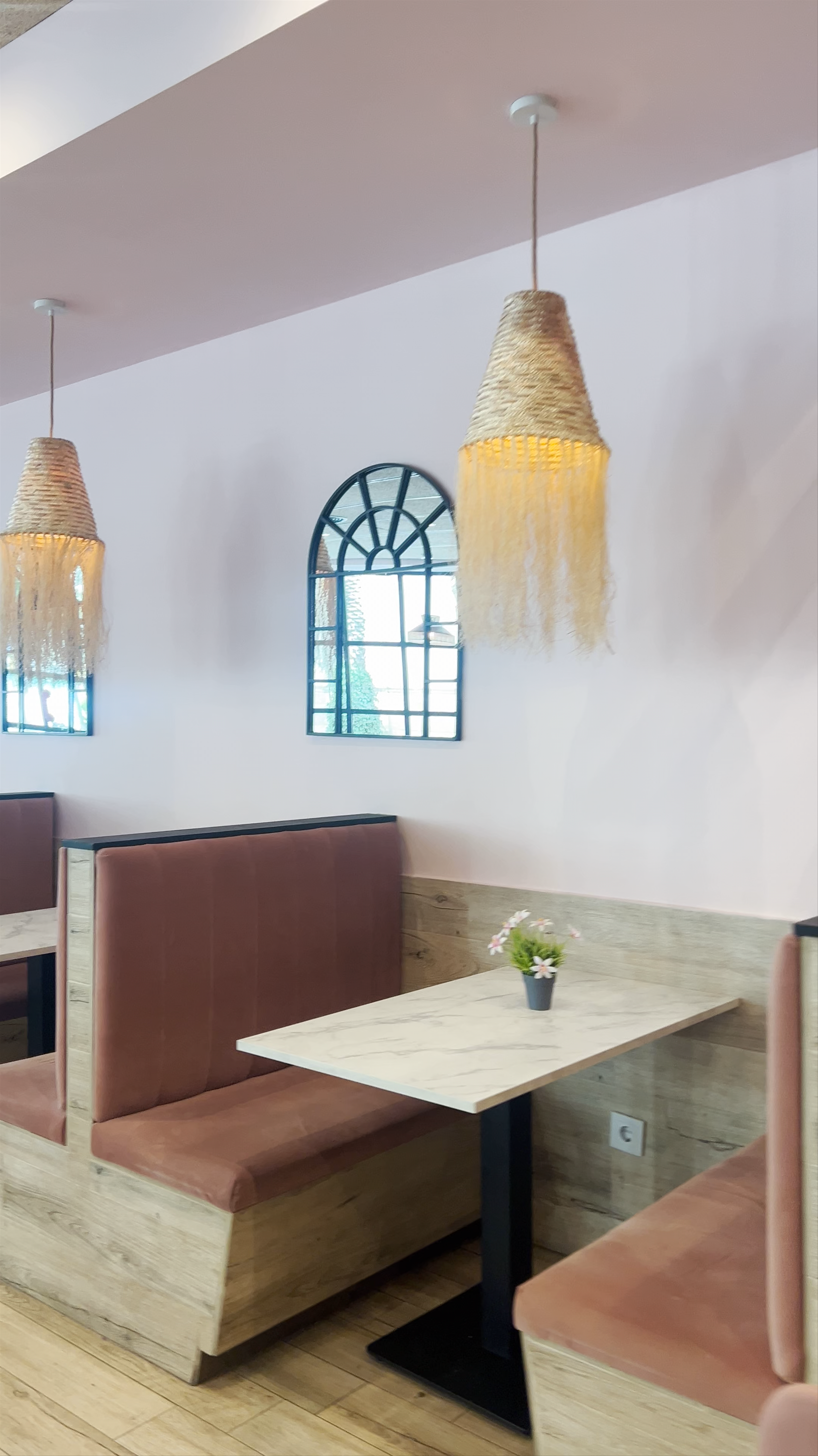 Chic & Cozy Brunch at Flamingo Brunch & Food, Plaza España, Elche