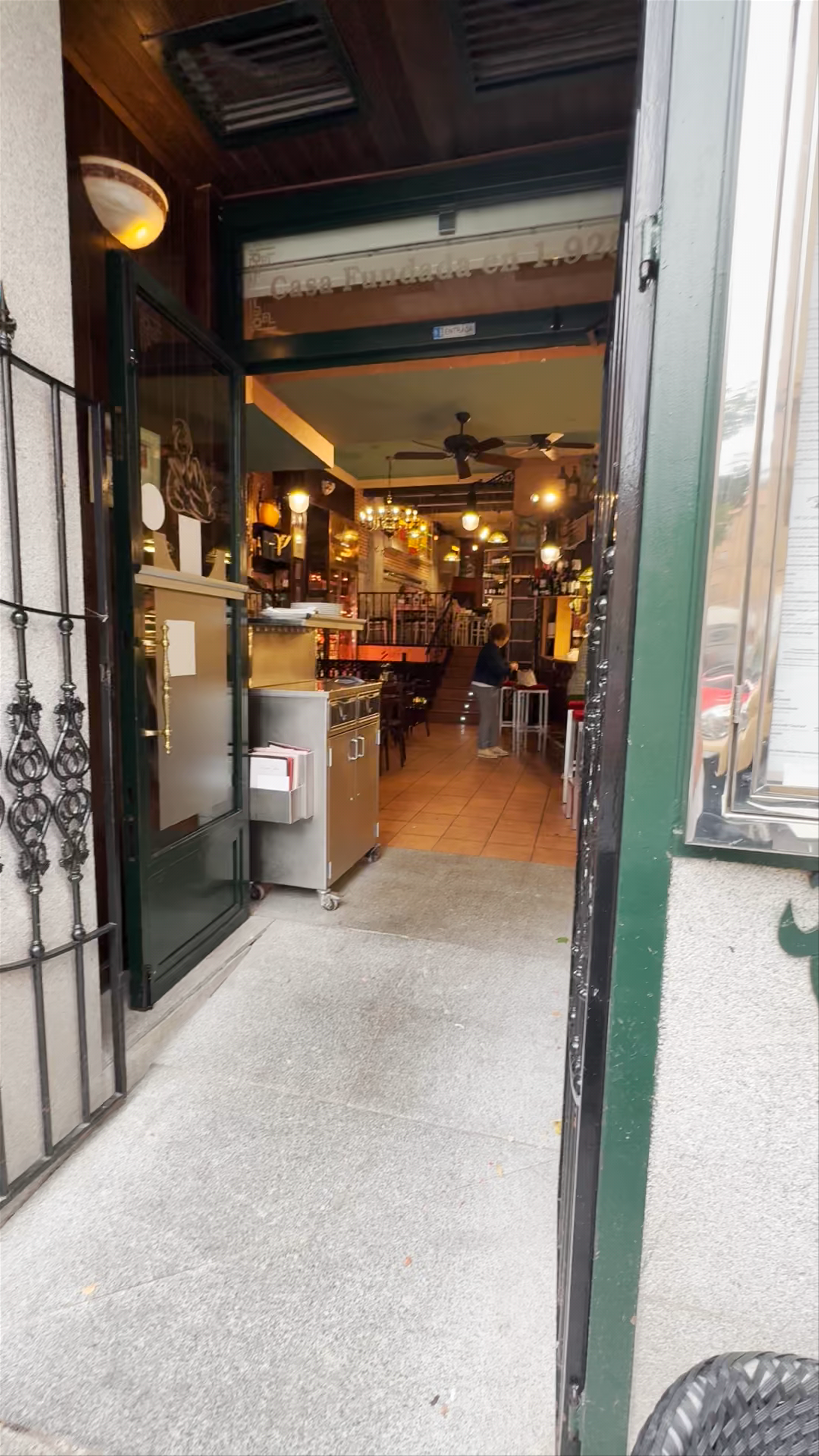 Casa Paca: Traditional Culinary Gem in Salamanca
