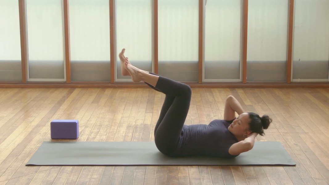 Postnatal yoga - build core strength 2