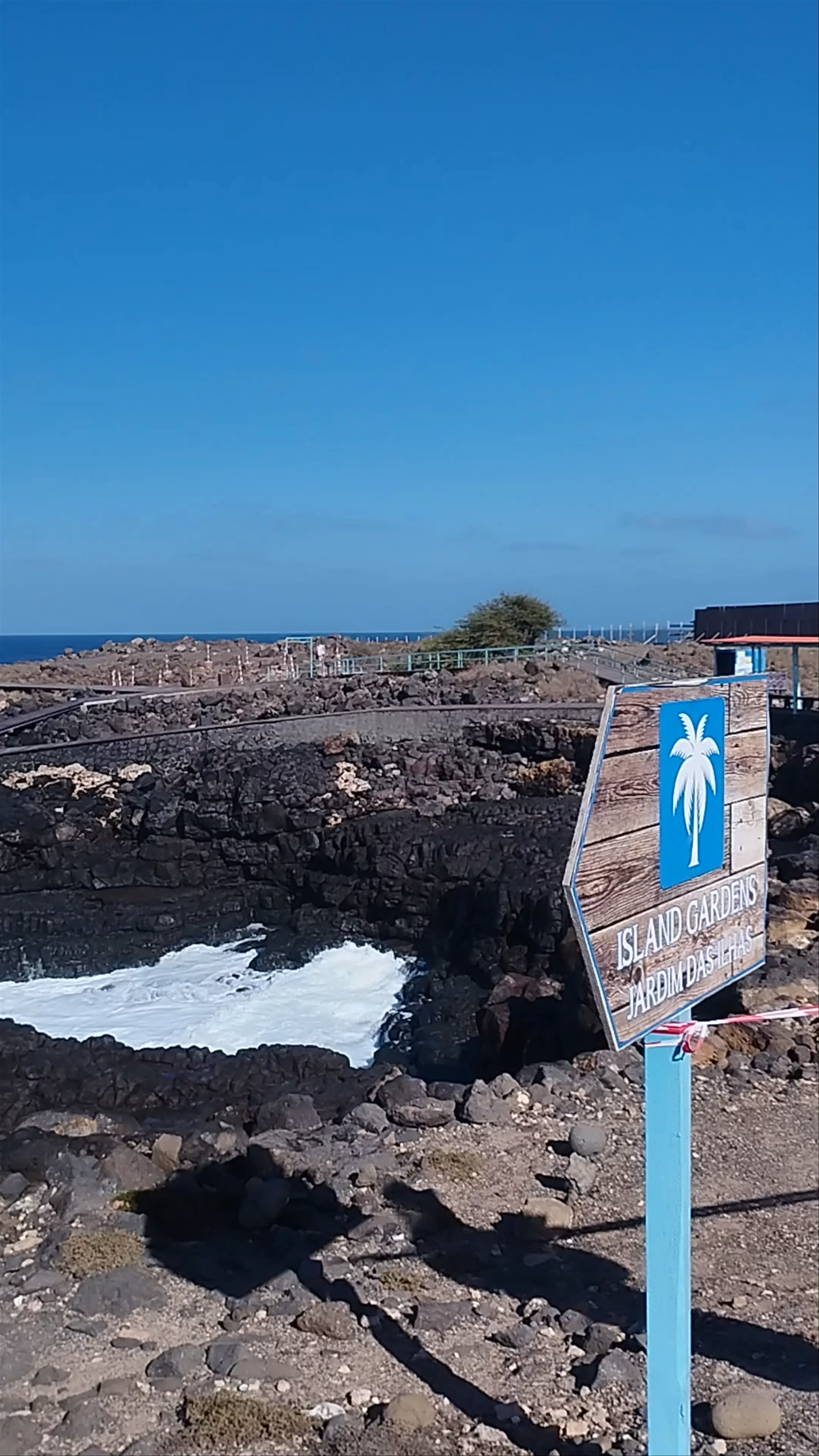 Buracona - Blue Eye Cave