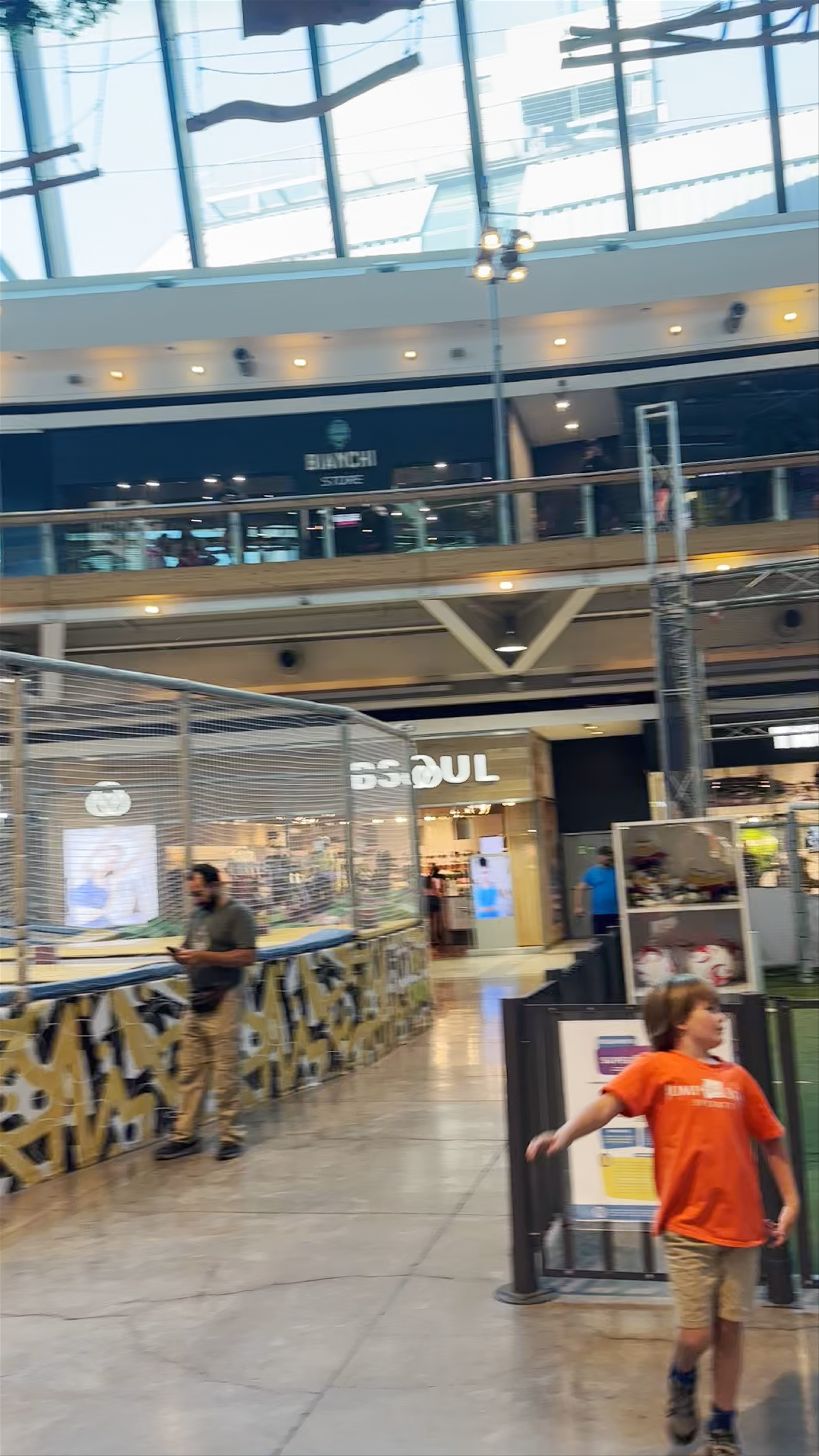 Mall Sport Santiago: Family Fun and Urban Shopping Experience
