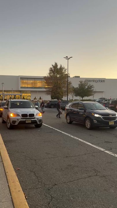 P.F. Chang's - Riverside mall outside - Chinese Near Me - Hackensack, New Jersey