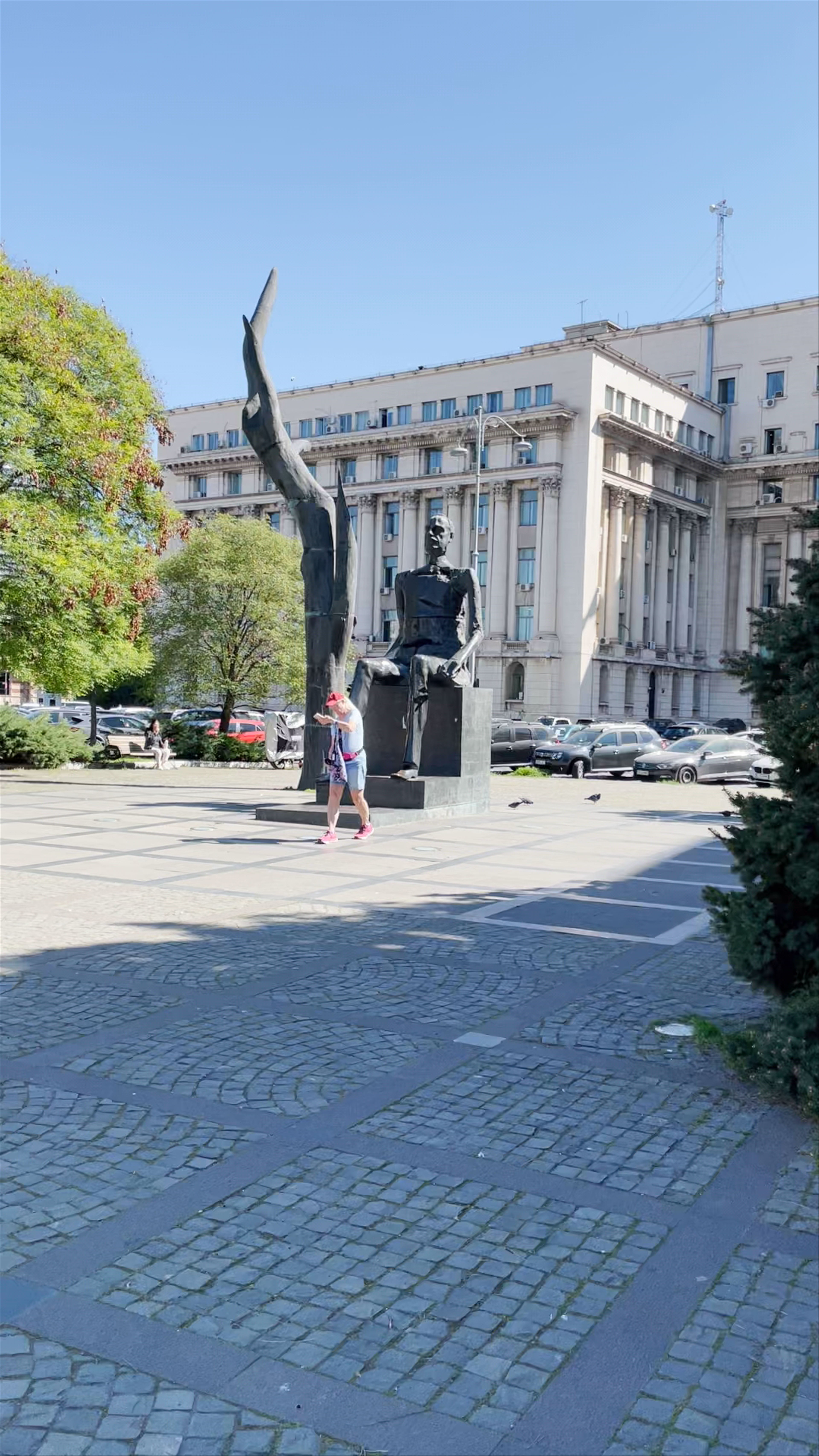 The Monument of Iuliu Maniu - Reflective Landmark in Bucharest