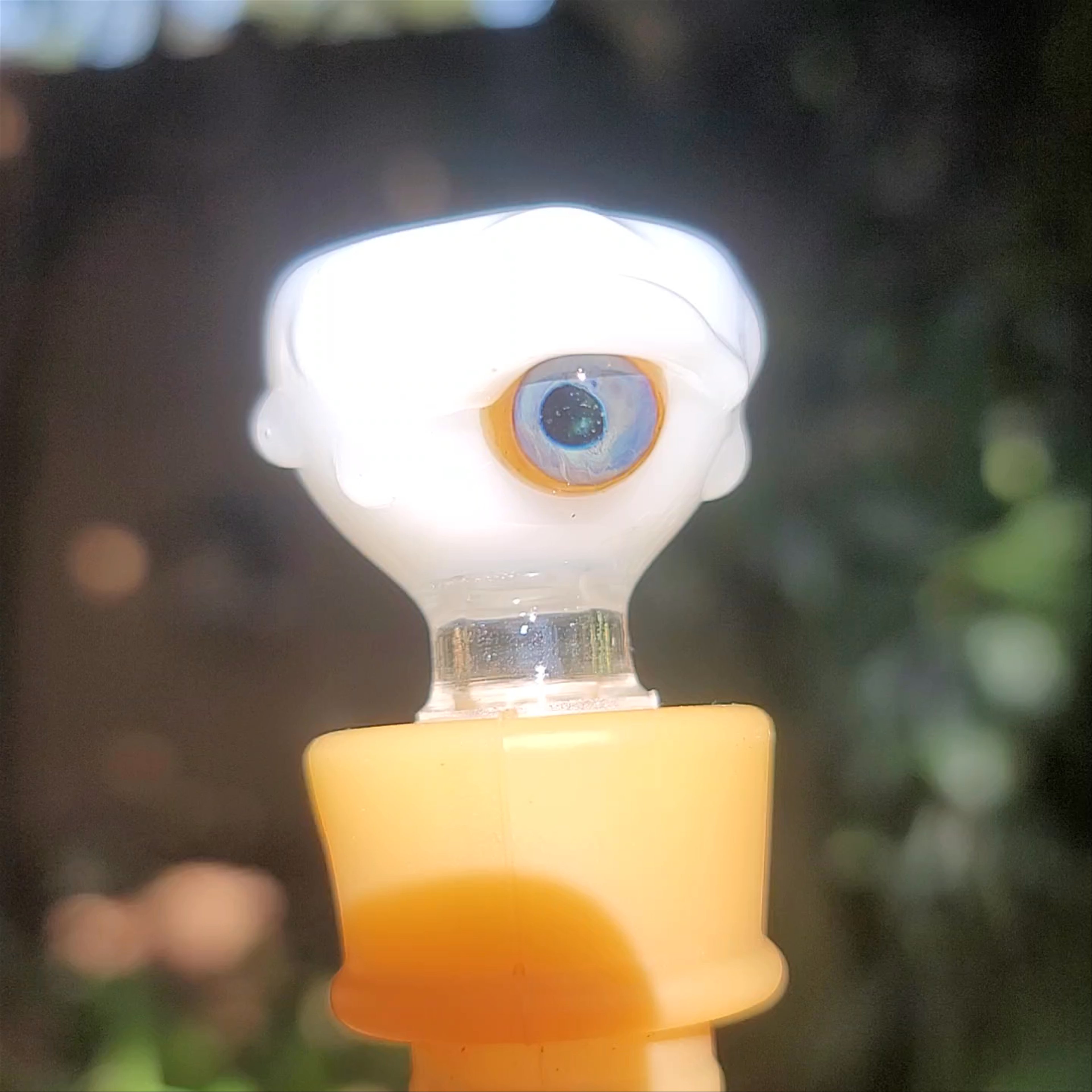 Preview pic of Infamous Glass Eyeball Bowl 14mm White and Blue