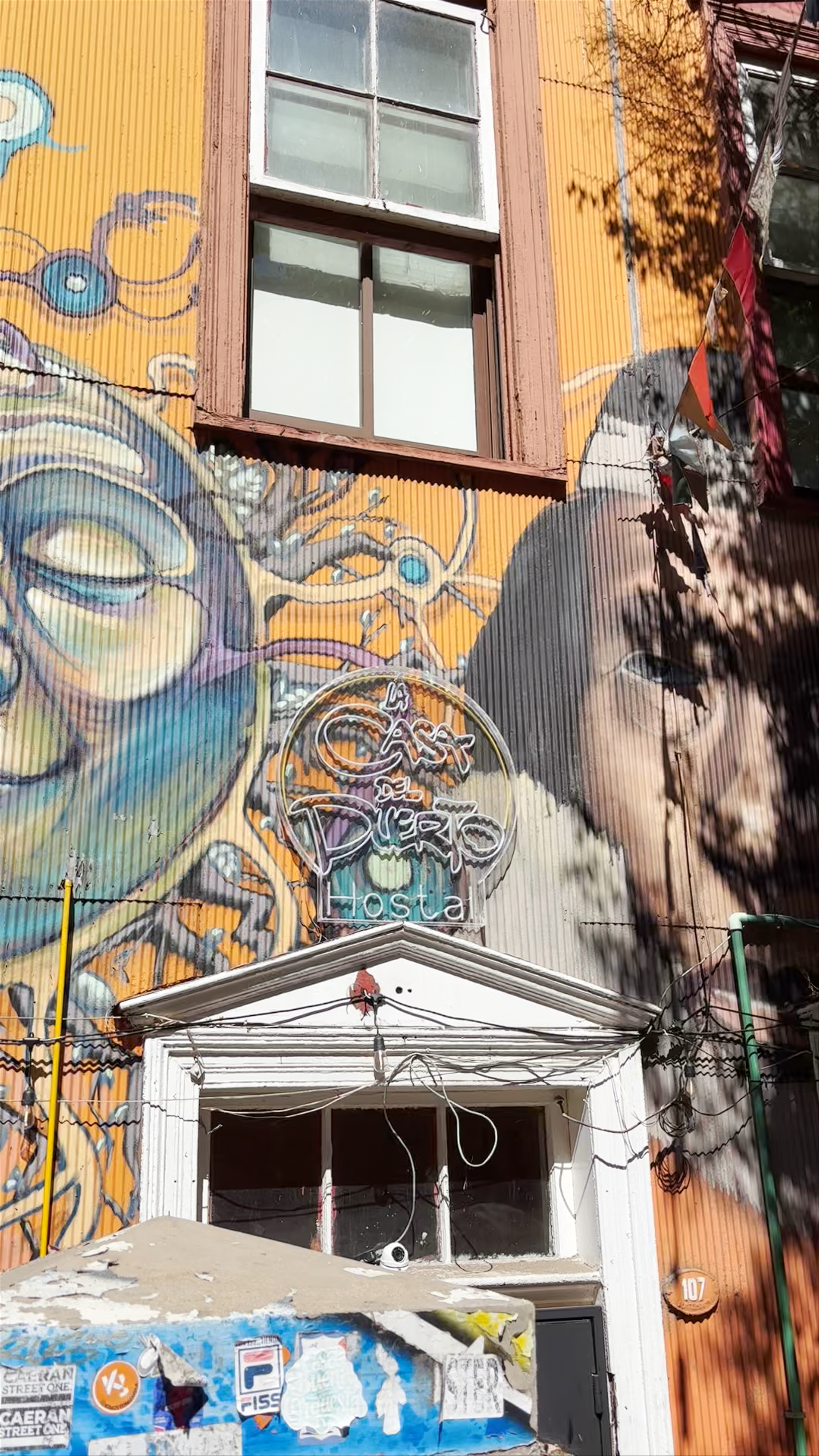 Hostal La Casa del Puerto - Almirante Montt