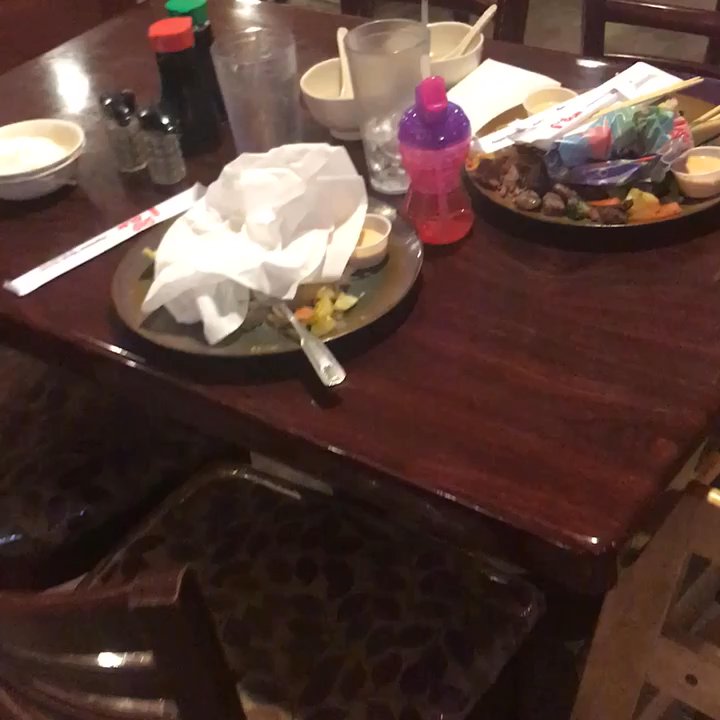 Shogun - surrounded by 7 dirty tables - Japanese Near Me - Mobile, Alabama