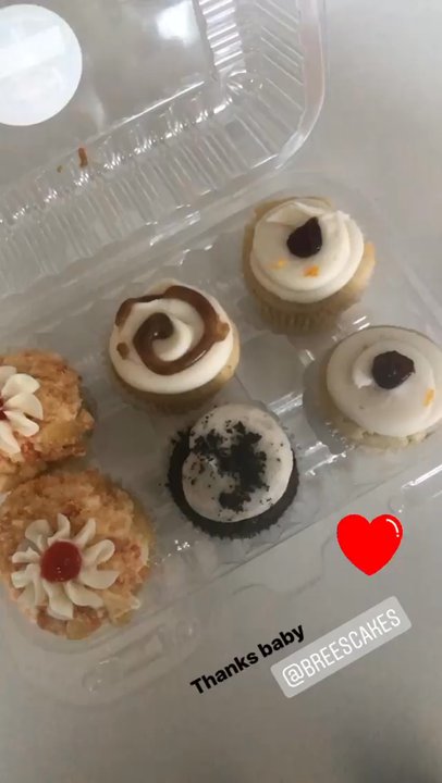 Bree's Cakes - Mini cupcakes - Bakeries Near Me - Simi Valley, California