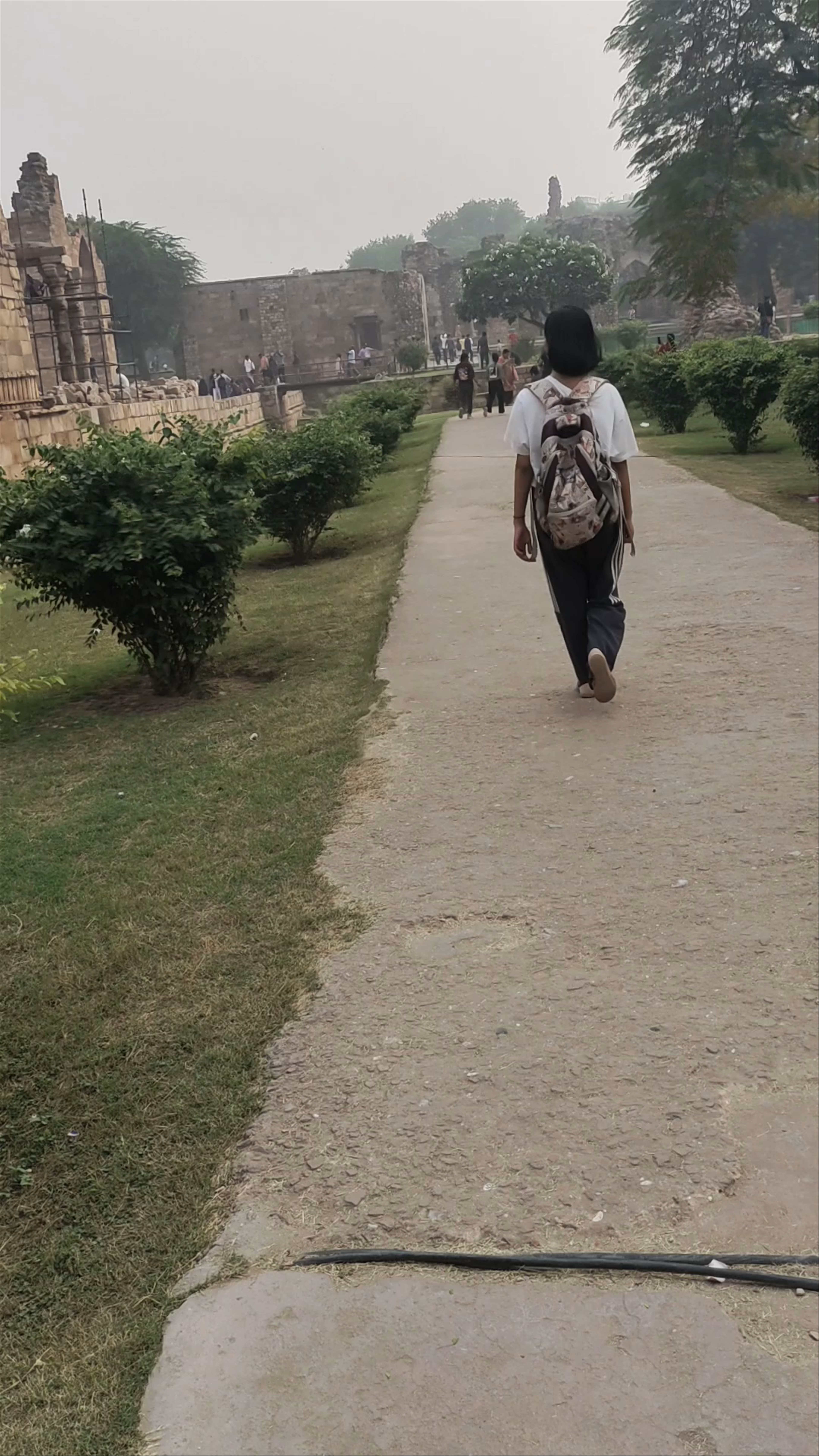 Qutab Minar: A Walk Through New Delhi's Ancient Marvel