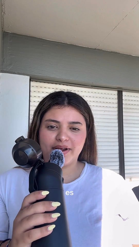 Vídeo UGC 1 de Delfina