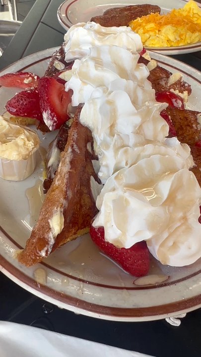 VIP's Cafe - Breakfast & Brunch Near Me - Tarzana, California