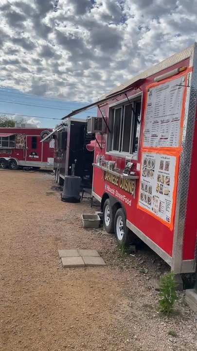 MOMO Curry Forney - The layout of the food trucks - Food Trucks Near Me - Forney, Texas