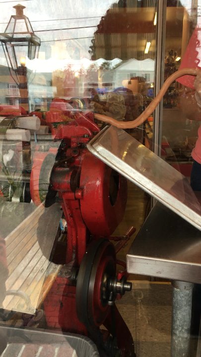 Kandy Korner - Taffy - Candy Stores Near Me - Hyannis, Massachusetts