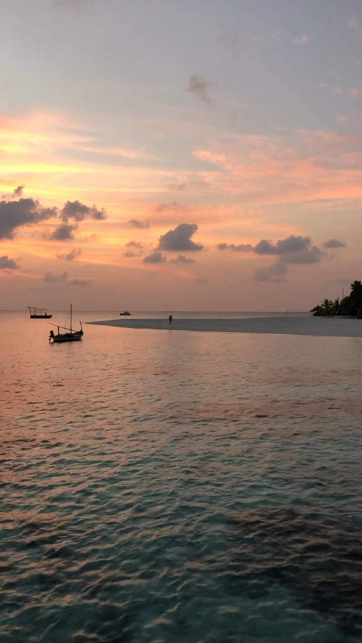 paradise found
📍 Bora Bora
🎥 Asad Photo Maldives · Pexels
#travel #beach #island #paradise #wanderlust