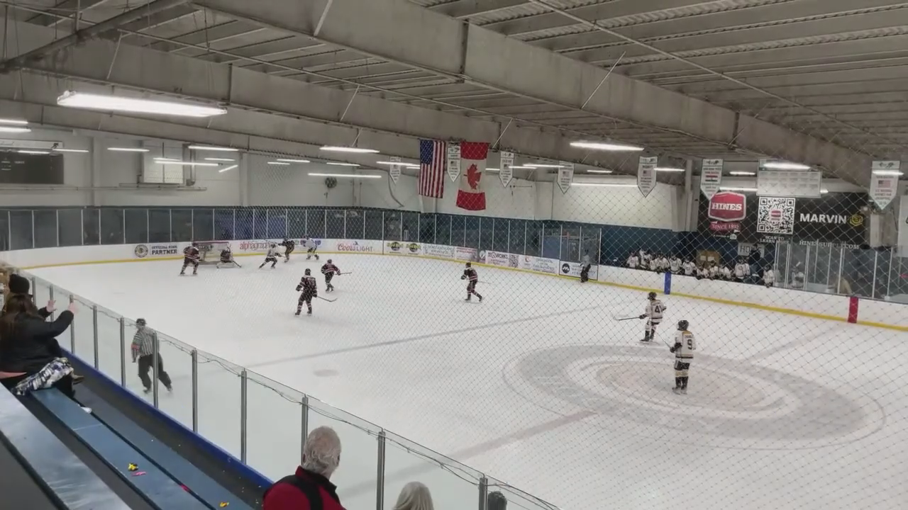 Elias Lauren: Stunning Breakaway Save and Rebound Clear!
