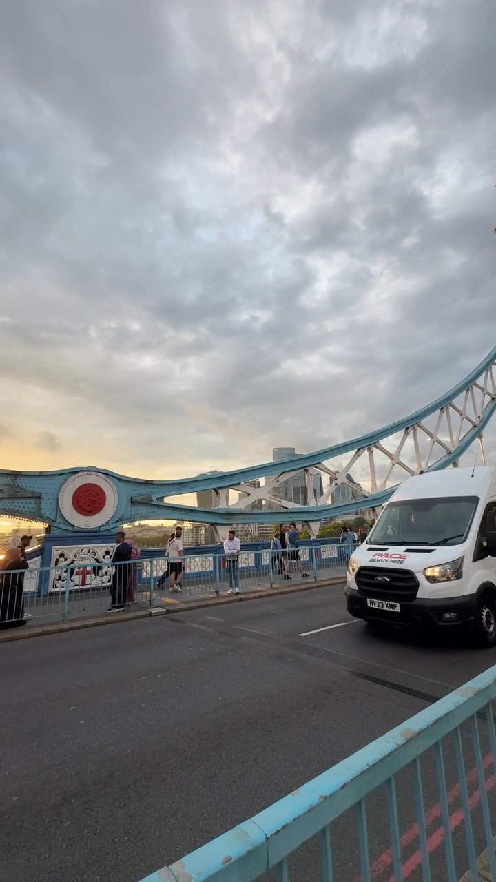 save this trip
📍 London
🎥 Golla Yugesh · Pexels
#travel #city #citybreak #skyline #wanderlust